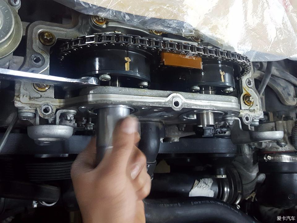 （维修保养）奔驰C200发动机故障灯亮-凸轮轴故障维修