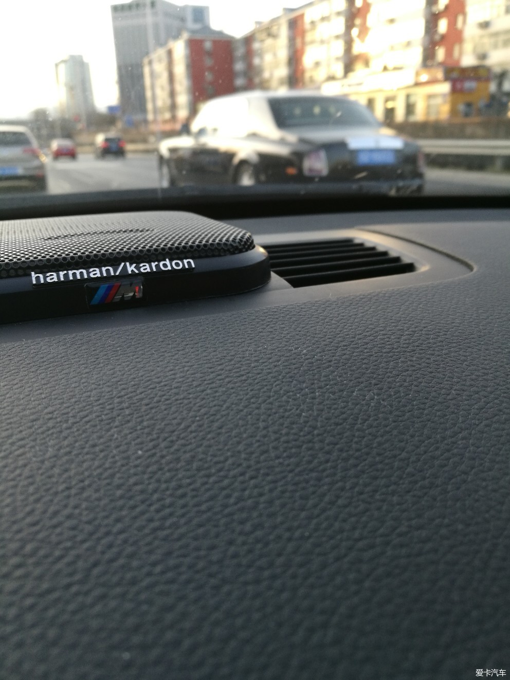 E90 320  自己动手 便宜实惠的哈曼卡顿音响升级