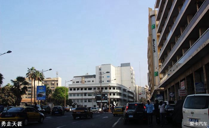 勇走天涯:塞内加尔首都达喀尔
