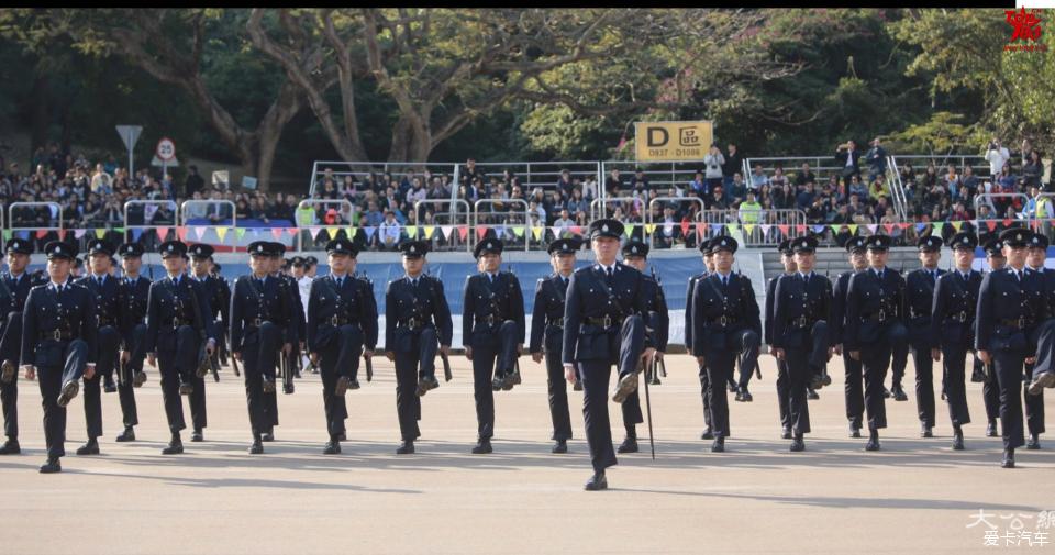 香港警察的英式步操