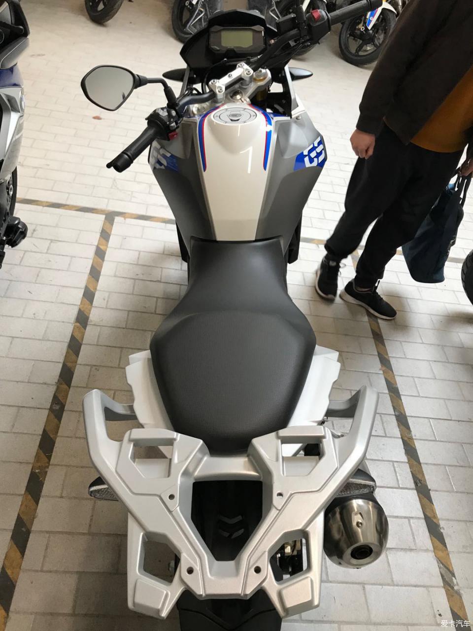 OCDC评进口小排ADV:宝马GS310 VS 川崎V