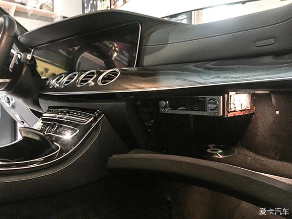 奔驰E300新款音响改装