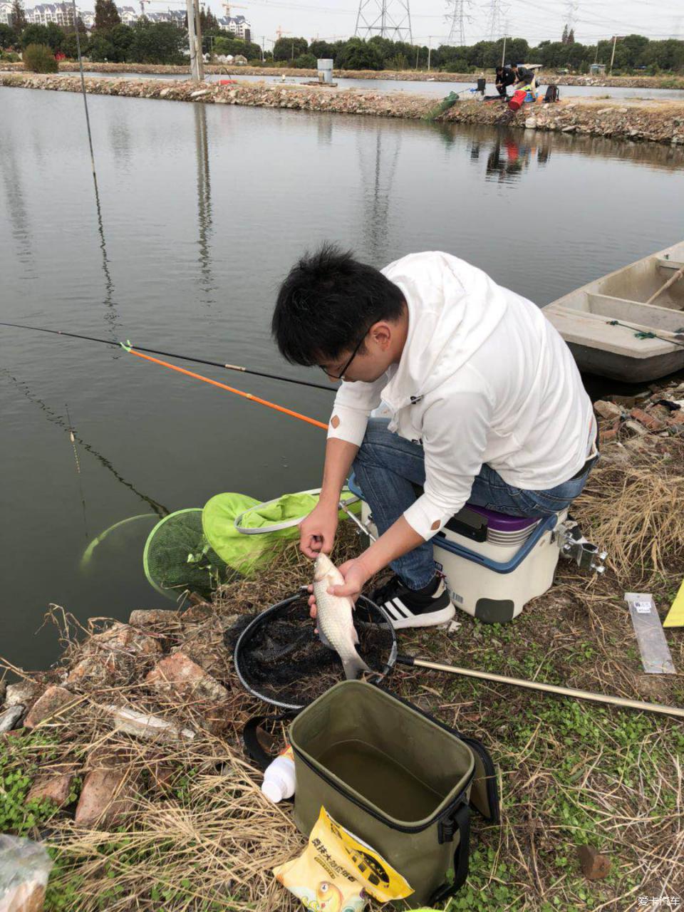 钓鱼要到岛上钓,不到岛上钓不到