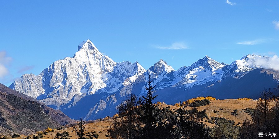 偶遇四姑娘山全景