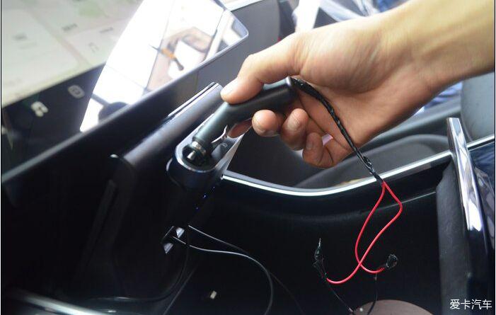 新车落地特斯拉model3郑州改装氛围灯施工隐形车衣窗膜篇目录