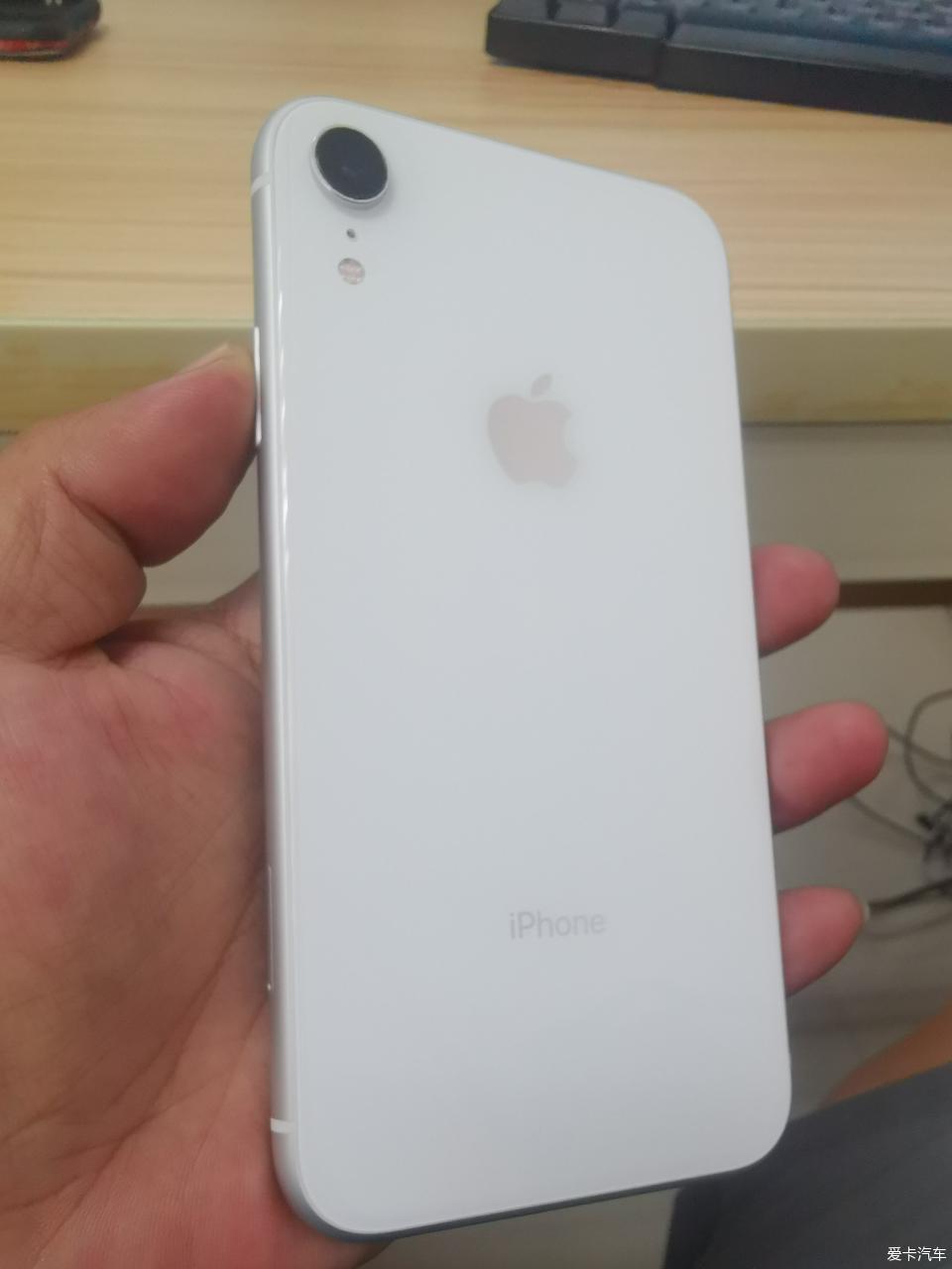 出自用在保的港版白色iphonexr