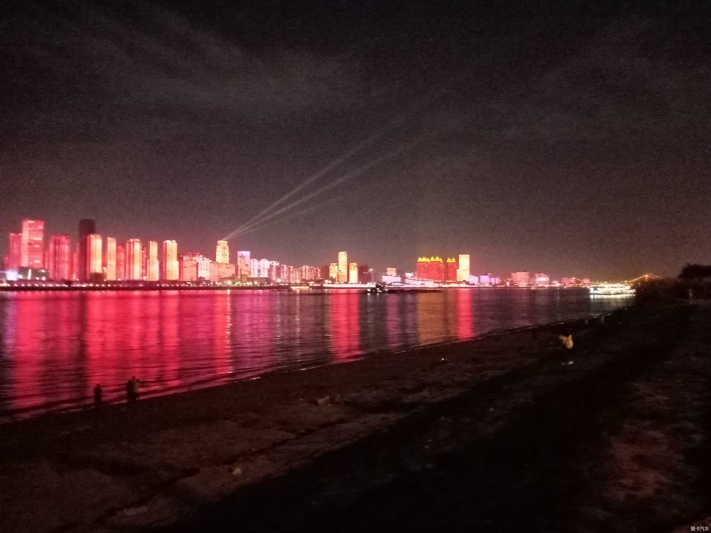大武汉的夜色真漂亮
