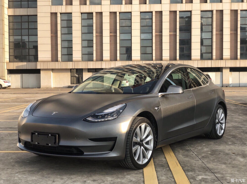 特斯拉model3改这个颜色车漆确实太帅气了