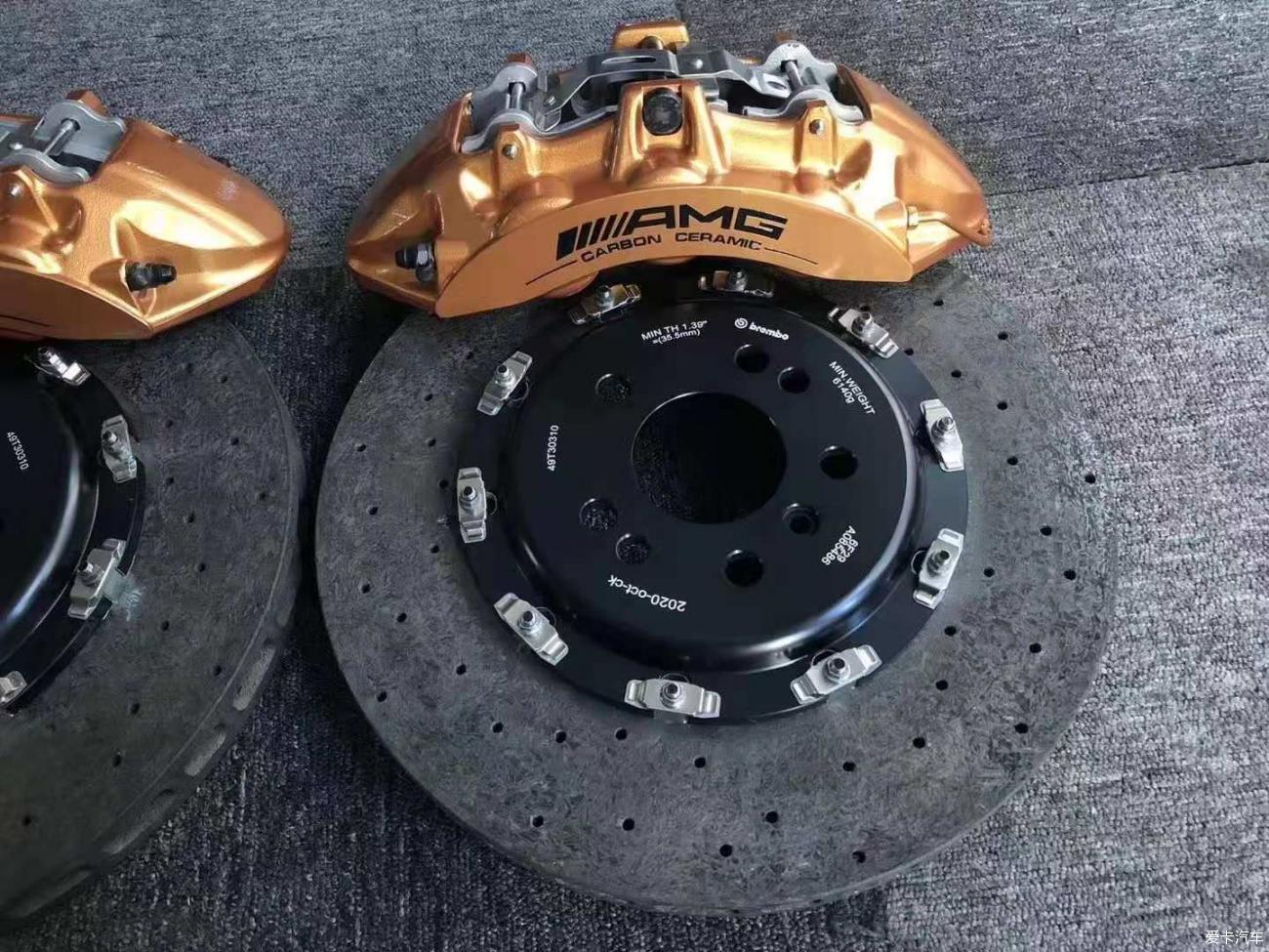 奔驰刹车升级前brembov6360mm碳陶刹车盘有品