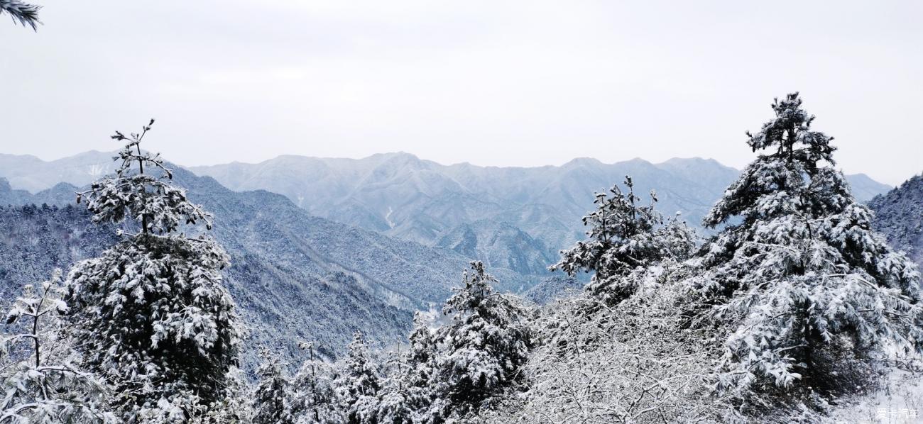 终南山的雪景