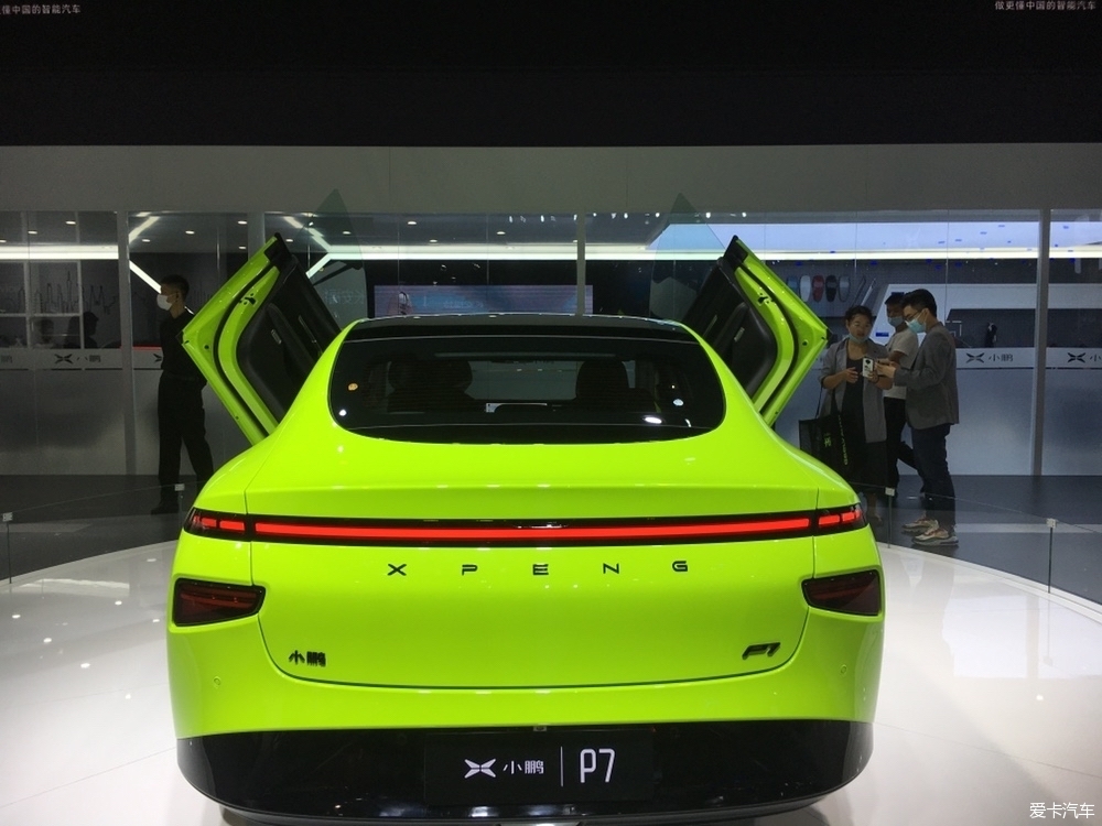 特别色小鹏p7