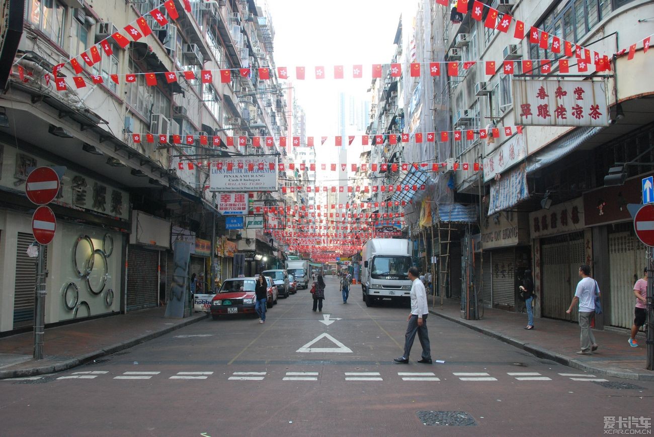 油麻地小游看老香港的生活场景