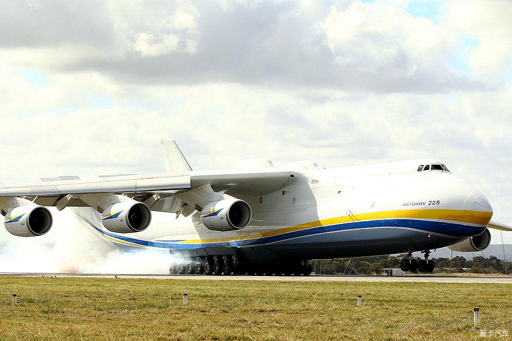 世界上最大的军用飞机