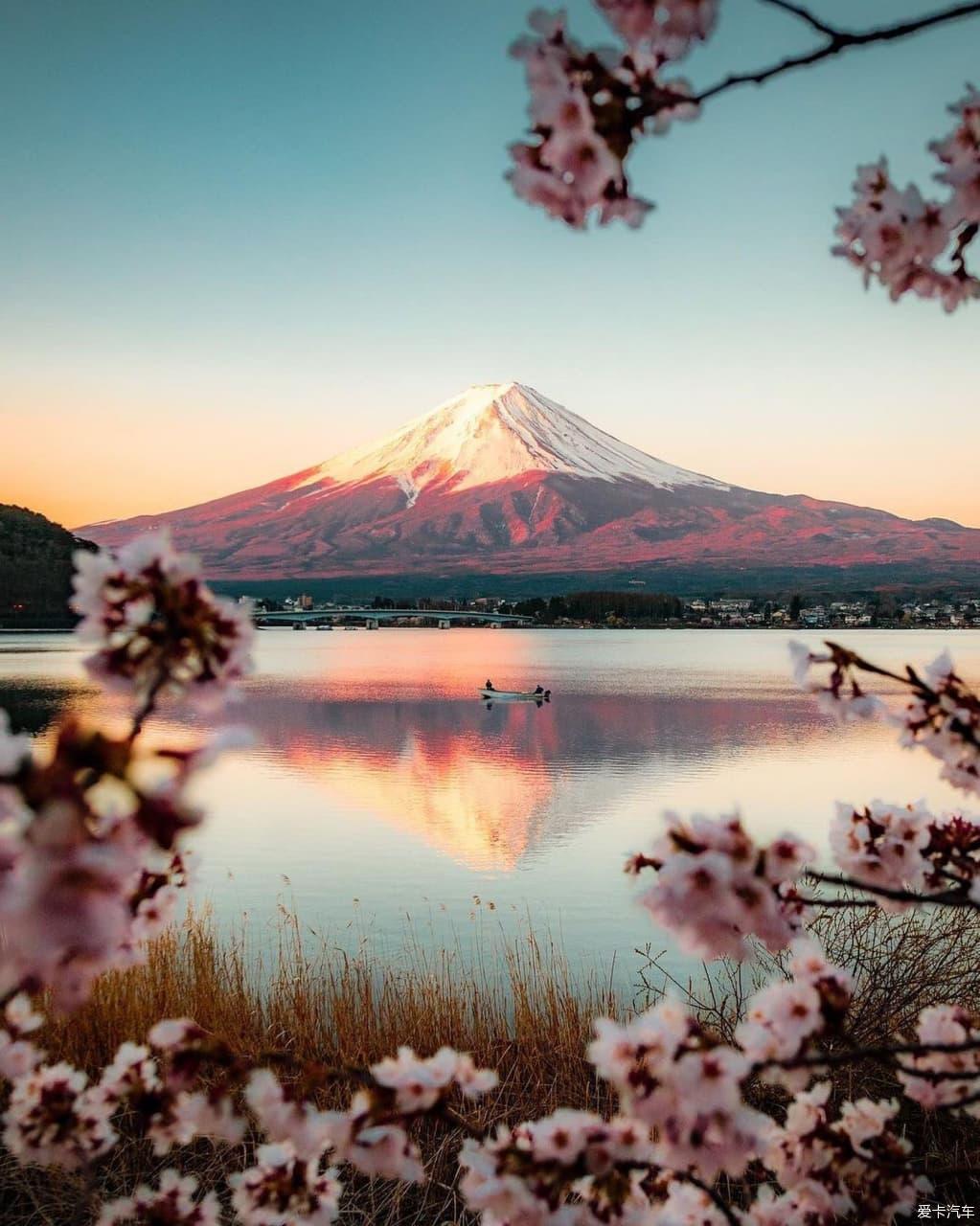 > 富士山