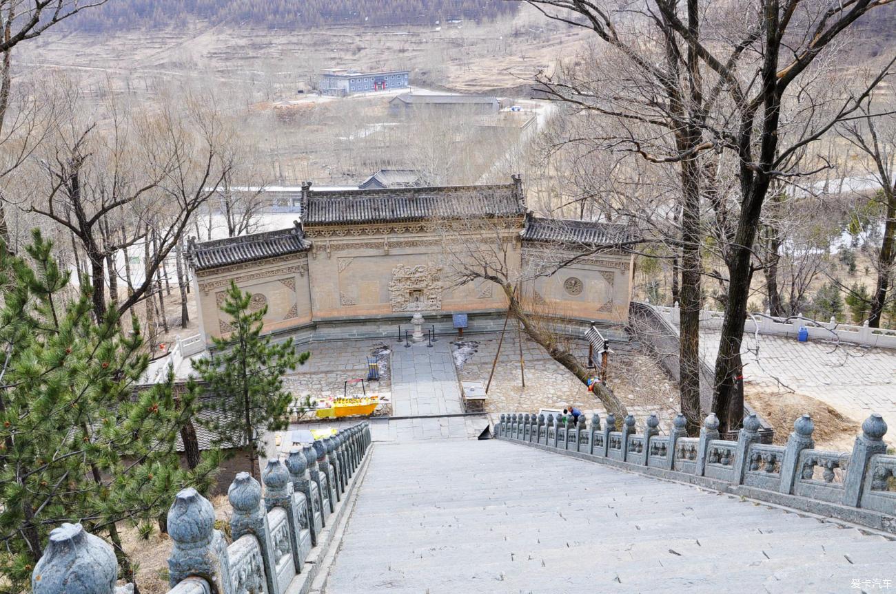 强者上墙探秘五台山龙泉寺惊叹巧夺天工三绝