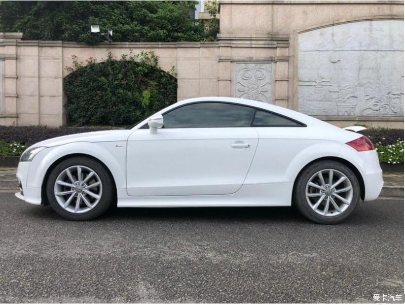 奥迪2015款ttcoupe45tfsi