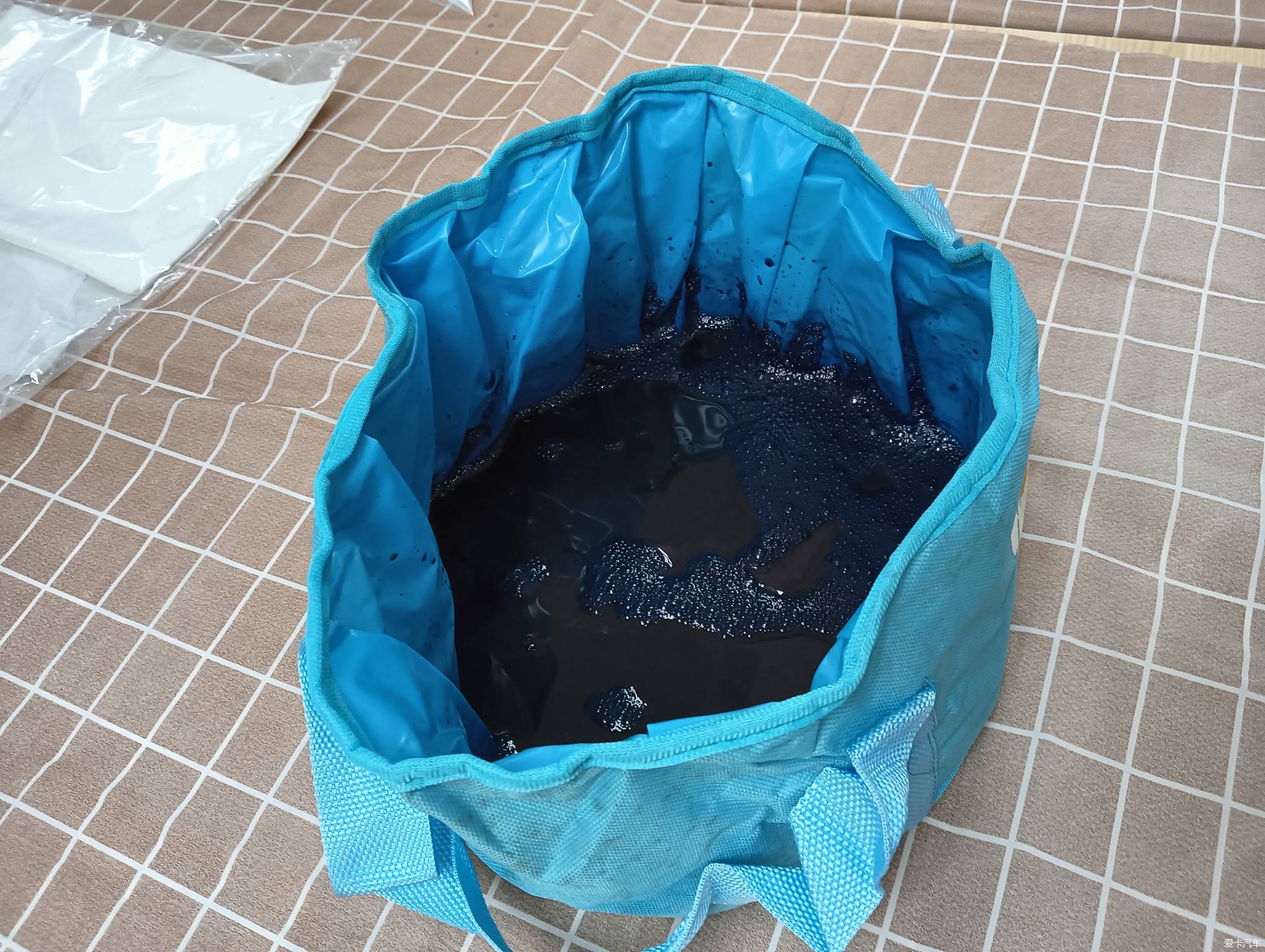 向美而行,体验扎染乐趣