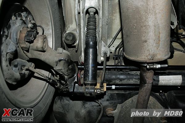 富康16v换装加强型扭力杆作业