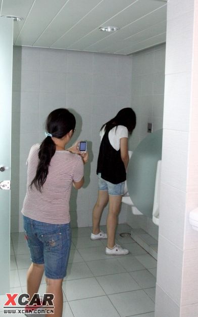 > 上海世博中的如厕问题:男女公厕比为1:25(另1种方法)