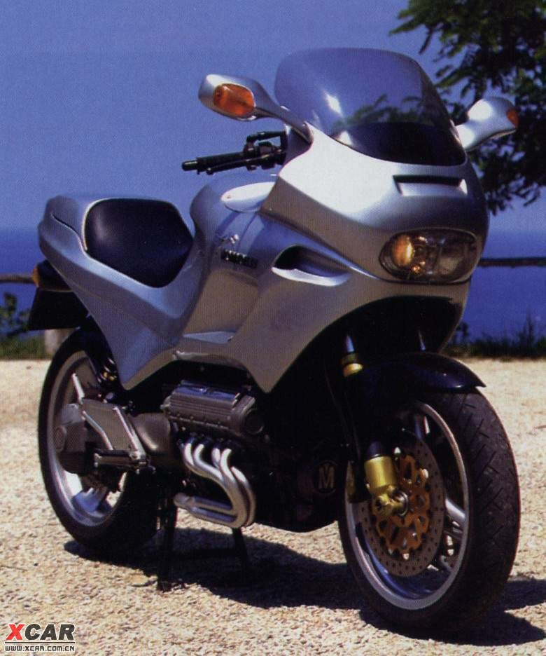 v 8 2 轮 摩托 1998 年生产
