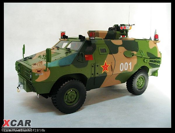 1:12的国产军车,轮式运兵车,虽然做工略显粗糙,但是作为