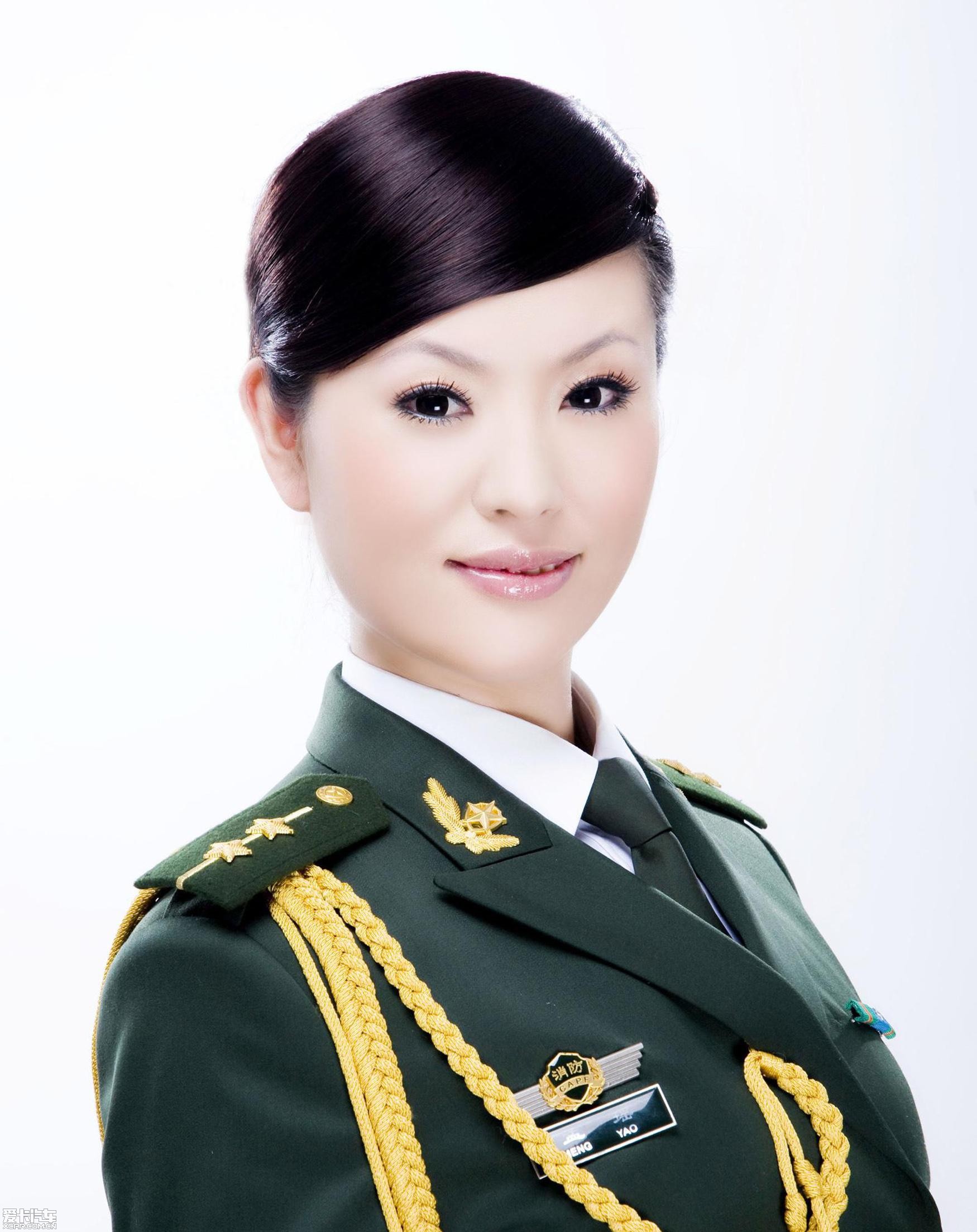 文工团的女兵们