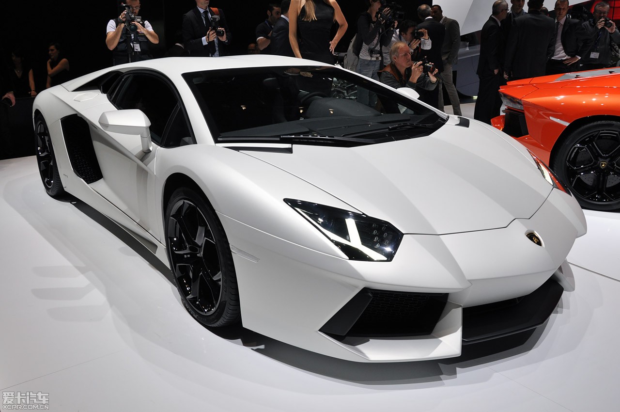 *白色*新款大牛lamborghini aventador lp700-4*多图