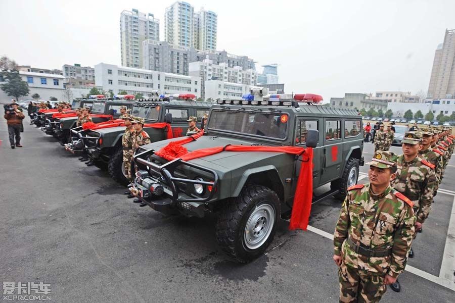 枭龙越野车百分百由武汉枭龙汽车技术有限公司自主研发,拥有17项自主