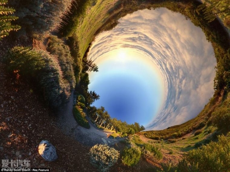 【图】摄影师用鱼眼镜头拍摄制成360度全景照片
