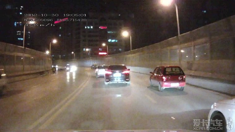 2012110118_2c6765eae2ac87b33061Q24DWJVrxu7K.jpg