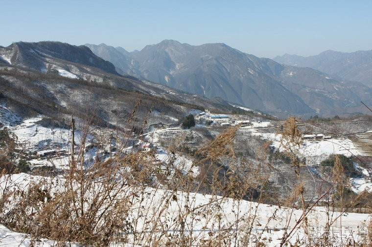 保康聚龙山海拔图片