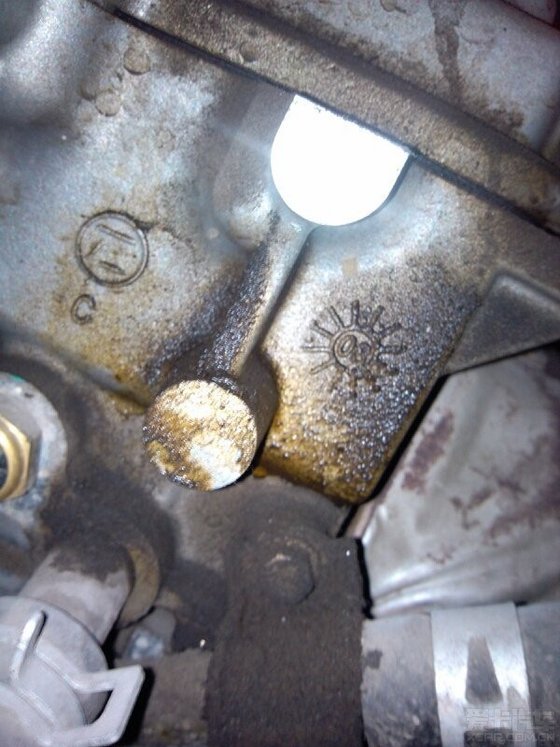 求助:发动机渗油怎么解决?必须要开缸换缸垫吗?