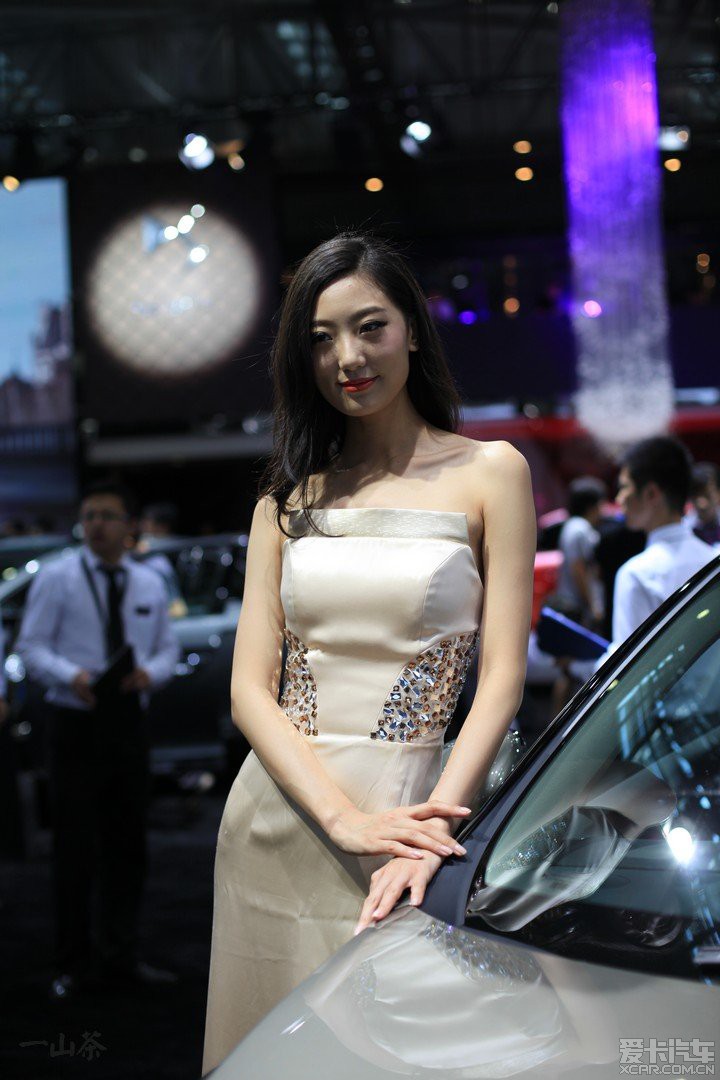 > 2014深港澳車展,土豪與美女的海天盛宴