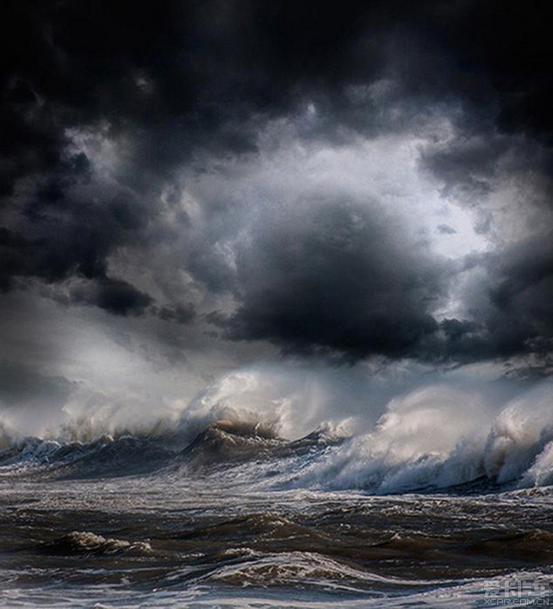海上狂风暴雨图片图片