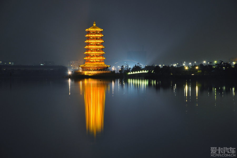 华阳湖湿地公园夜景图片