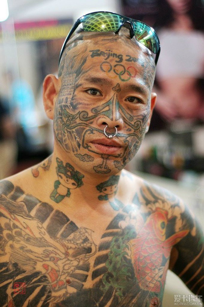 中国纹身壮汉图片