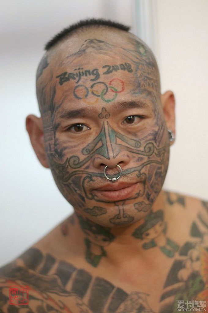 中国通体纹身第一人图片