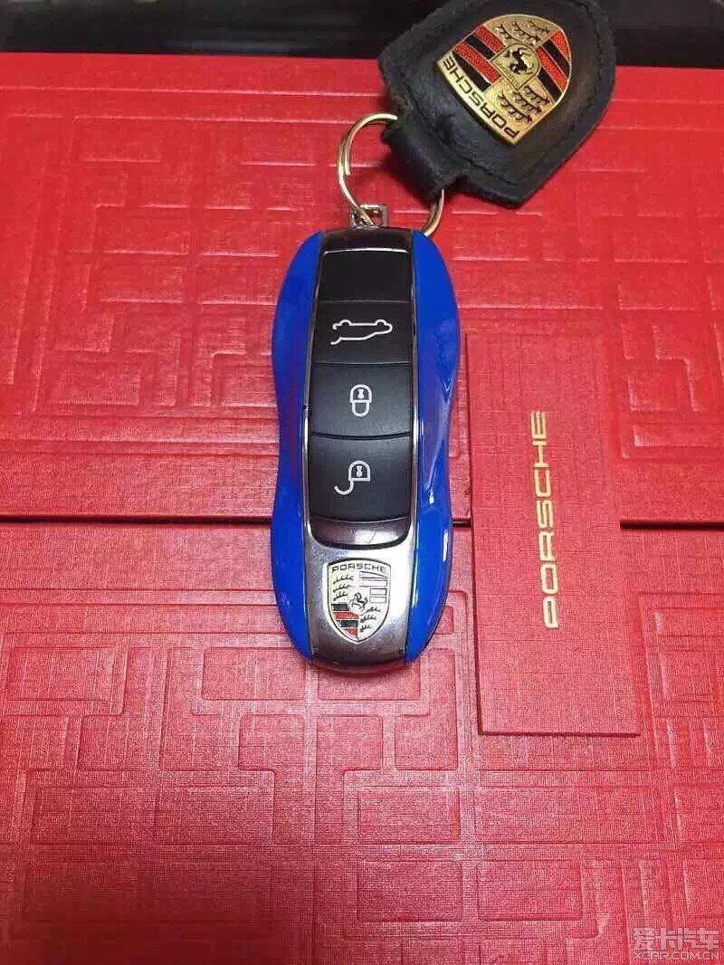 超漂亮的保时捷车钥匙