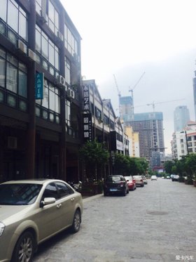 周末文艺一把，跟小伙伴们来体验现代陶艺。