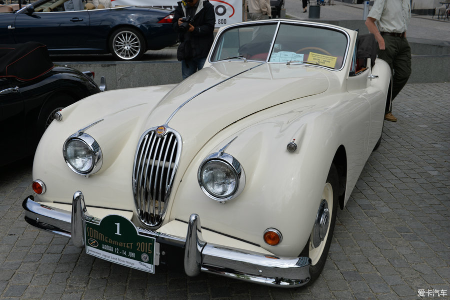 捷豹老爷车1949图片