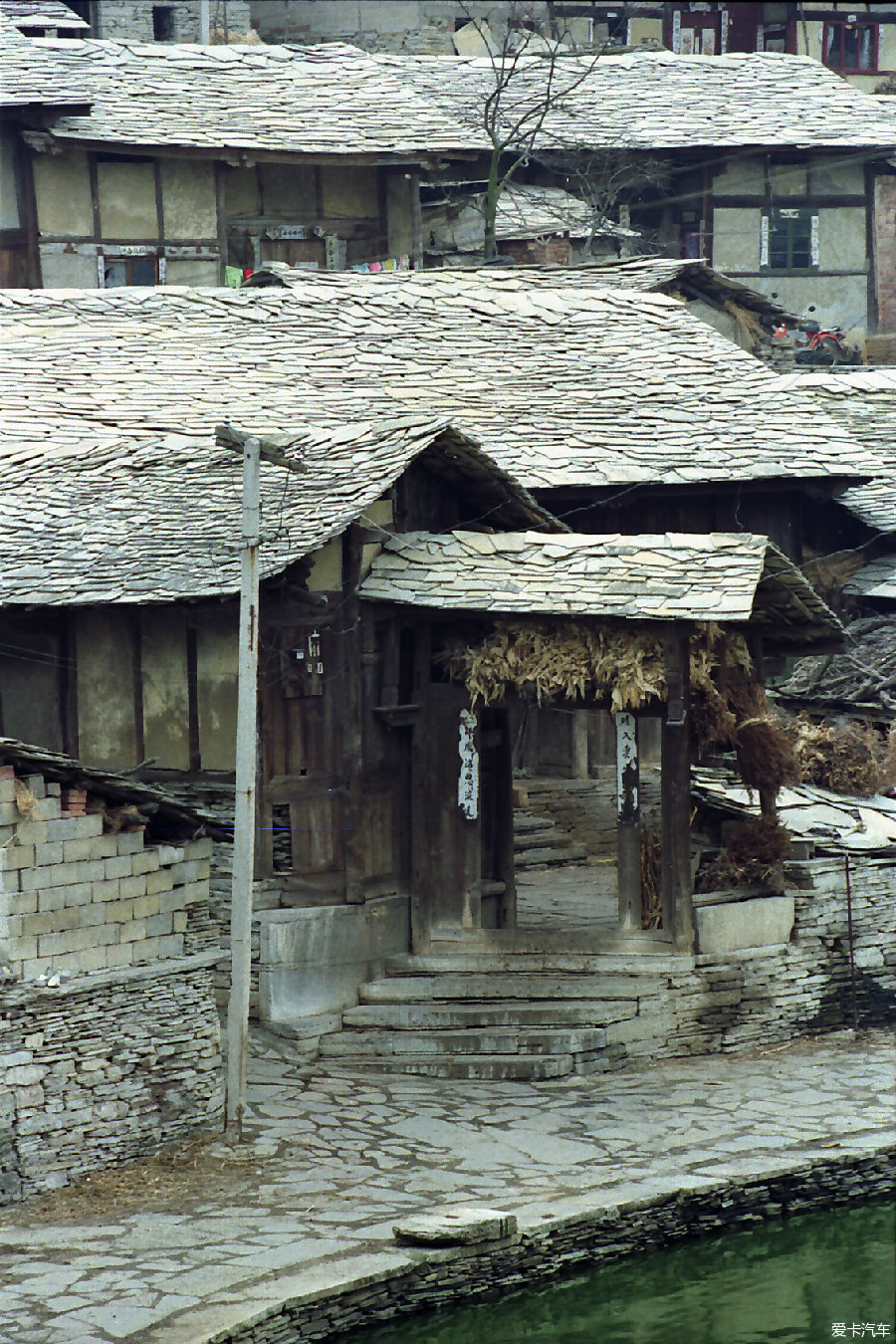 贵州布依族石板房图片