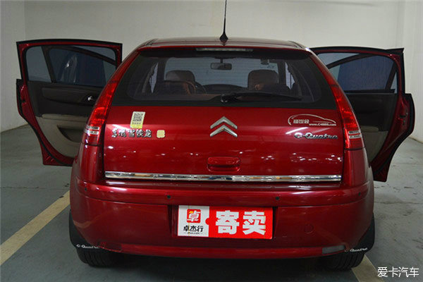 2009年雪铁龙世嘉 16at 红色 仅售478万
