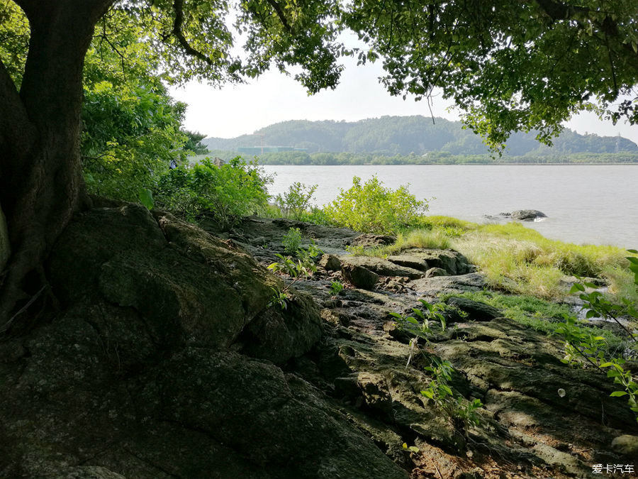 南沙鳧洲島