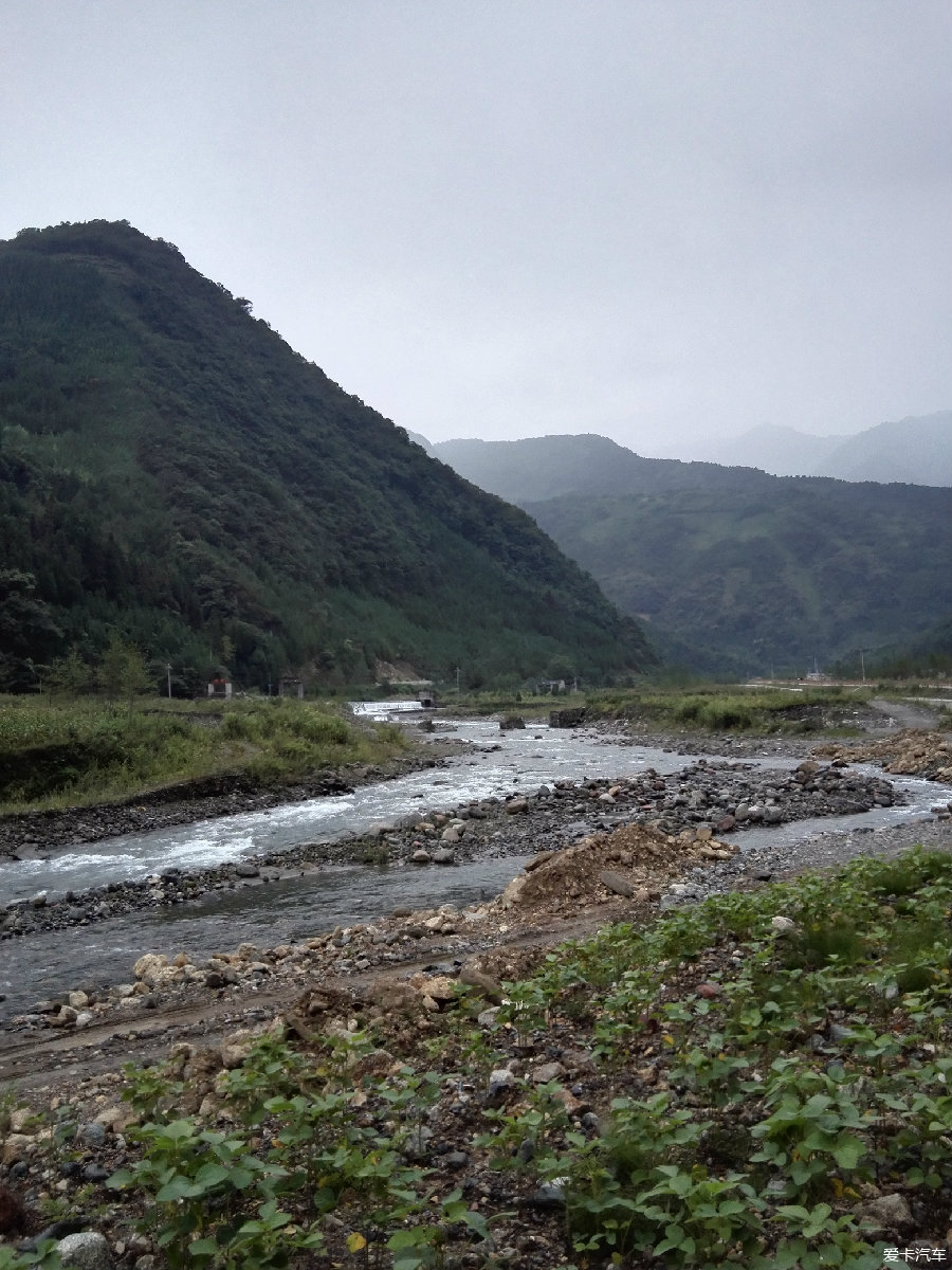 成都周邊遊3夏天避暑秋看紅葉你從哪條路去大川鎮