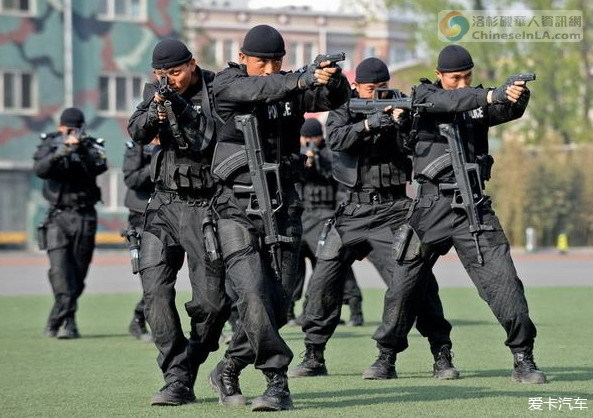 中美警察对比,看看哪国警察更暴力