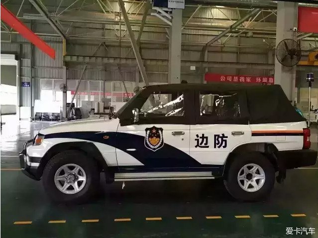 武警SUV图片