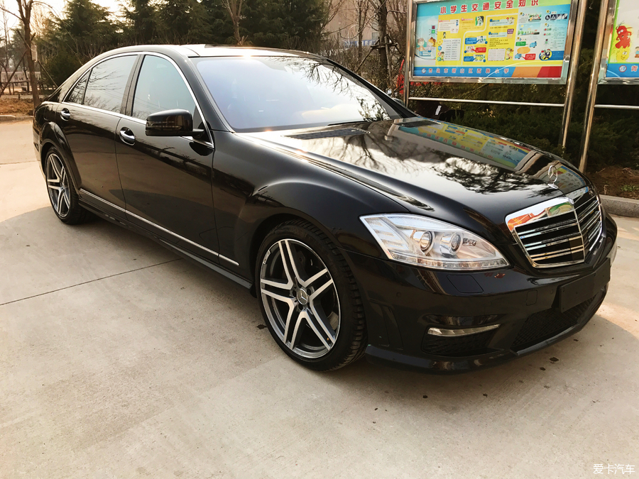 2013款奔馳s63 amg 新款發動機 車在青島