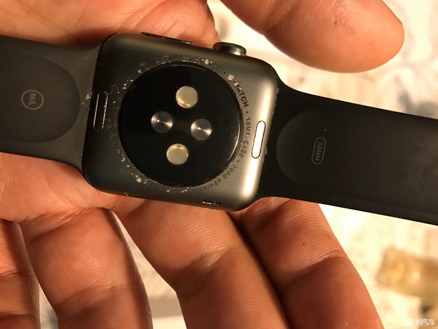 出国行苹果一代手表,38的,过保,无任何问题