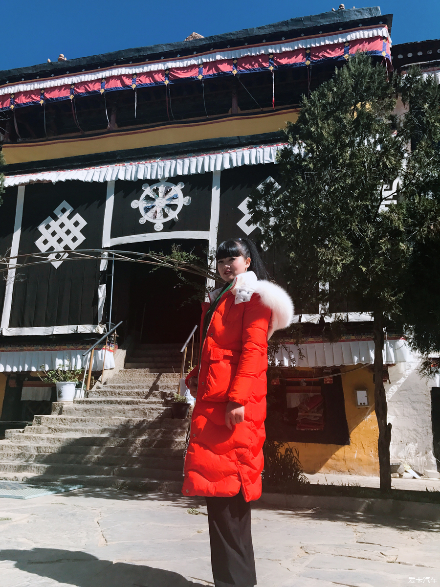 说好的第二弹来袭,雄巴拉曲神水寺一日游,有姐姐姐夫合照噢.