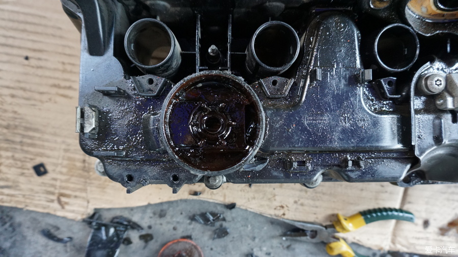 宝马n52废气阀拆装图片